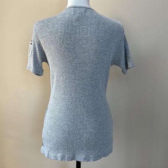 Ralph Lauren Polo Jeans Ribbed Tee with Pocket on Sleeve - Picture 3 of 13